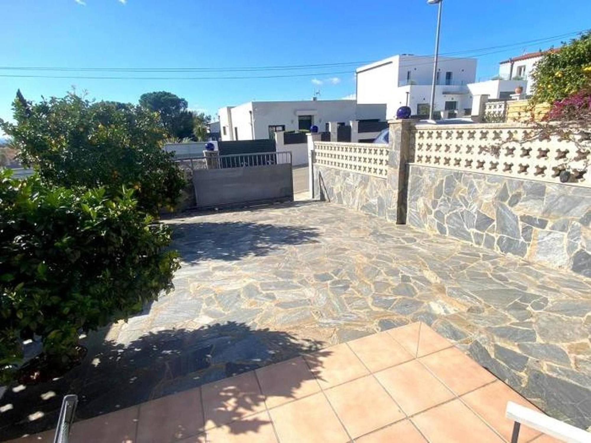 Bages Villa Roses Exterior photo